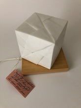 Load image into Gallery viewer, Origami Light Sculpture- Cube